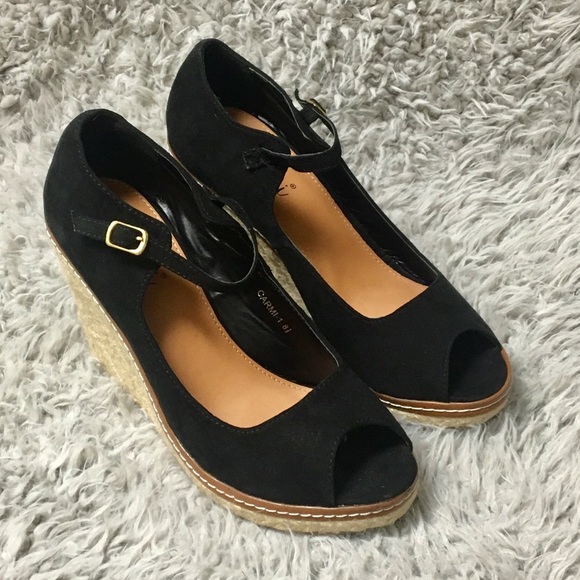 Shoes - Black Wedges
